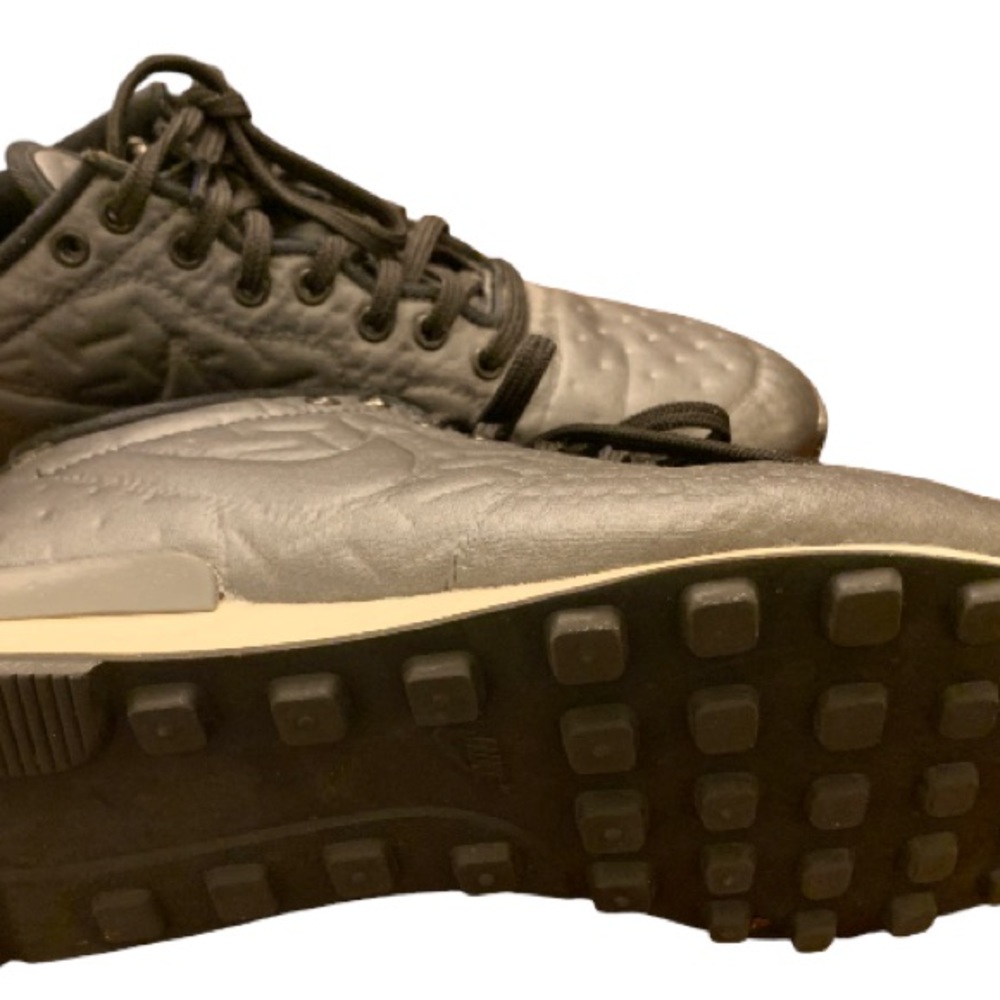 Nike Sneakers - Picture 4 of 4